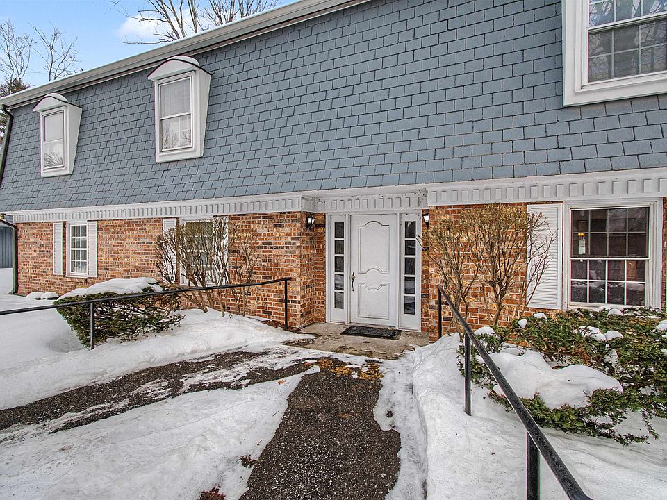 1st image of 125 Kennedy Drive #10
