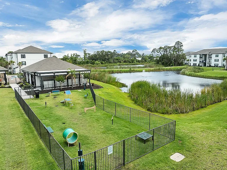Daytona_Pointe Grand_171