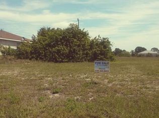 3005 NE 5th Ave, Cape Coral, FL 33909