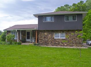 9460 E Conard Dr, Bloomington, IN 47401