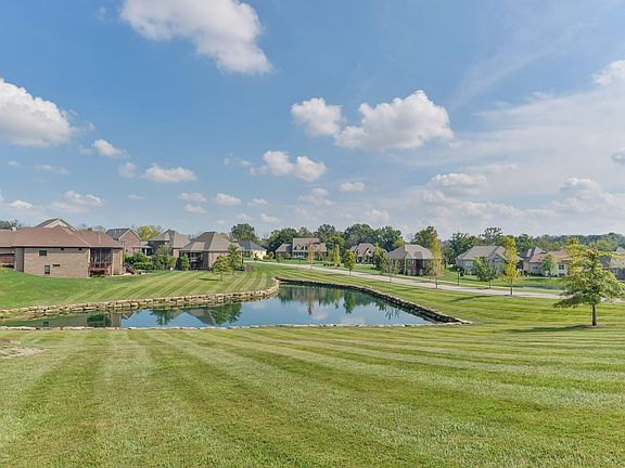 4th image of 233 Shakes Creek Dr