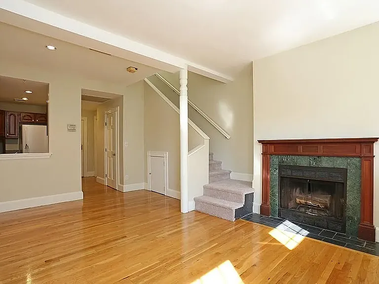 120 Norway St #19 — Photo 8