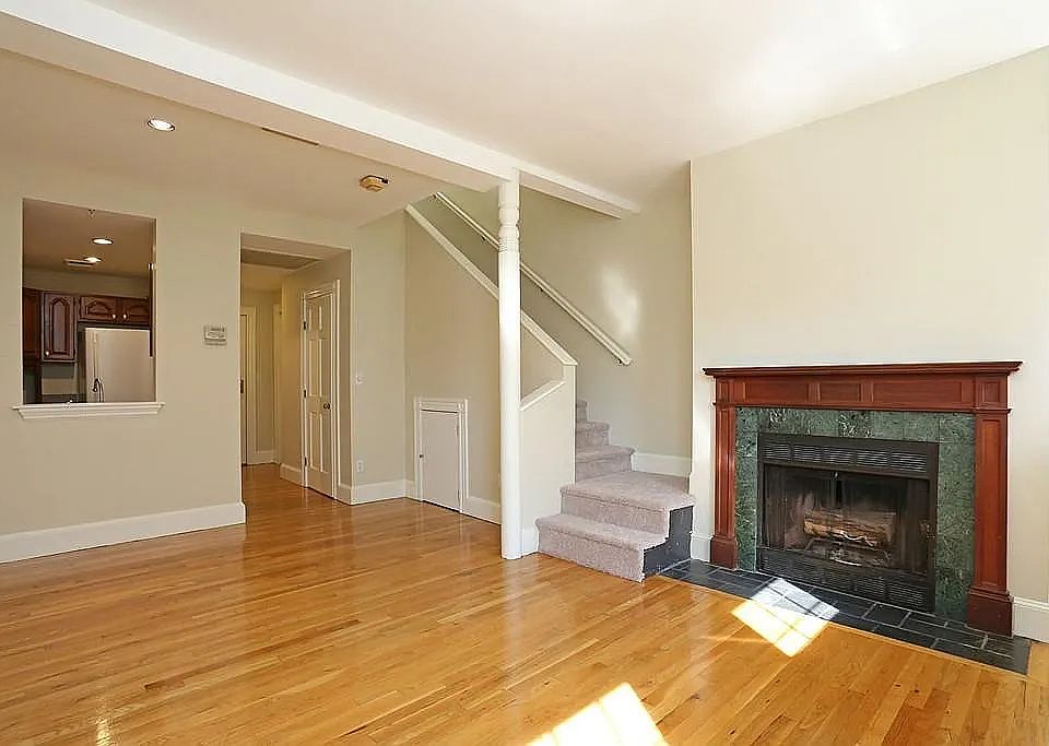 1st image of 111 Norway St #19