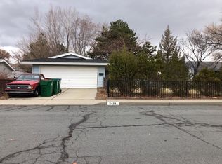 2421 Meadowbrook Ln, Carson City, NV 89701