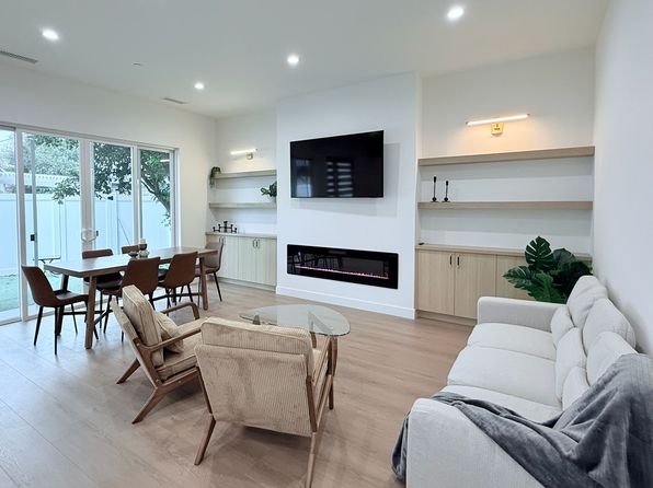 5725 Bertrand Ave #1/2