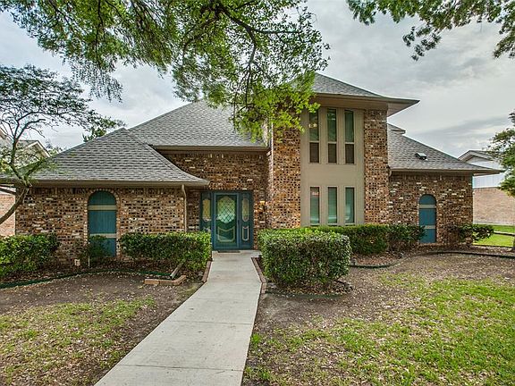 2nd image of 233 Canyon Valley Dr