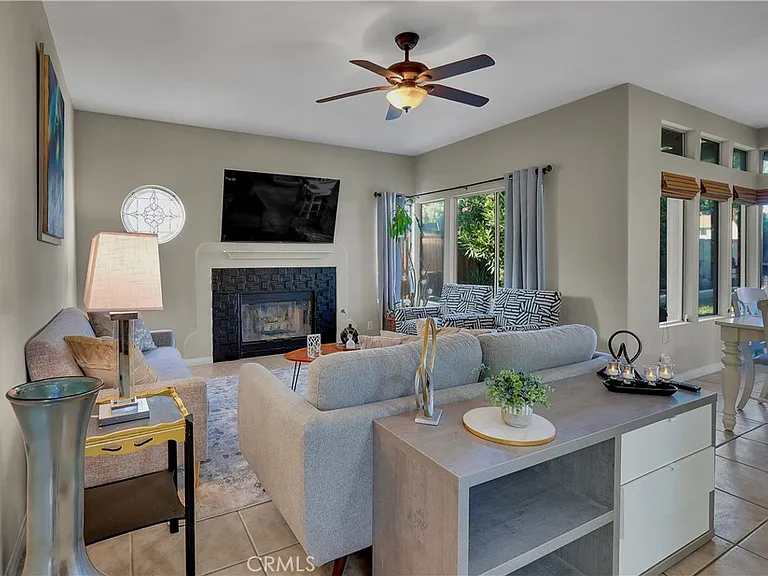 39990 Gibraltar Dr — Photo 32