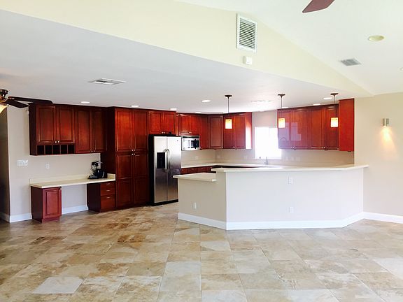 Kitchen/ Great room