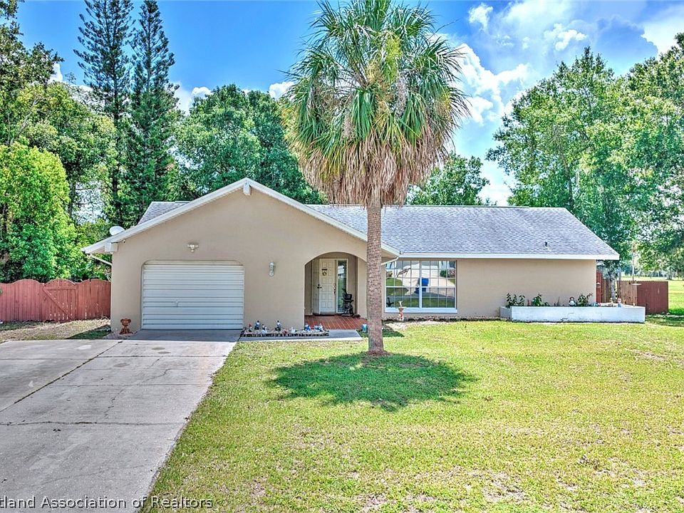 1st image of 501 Dogwood Dr