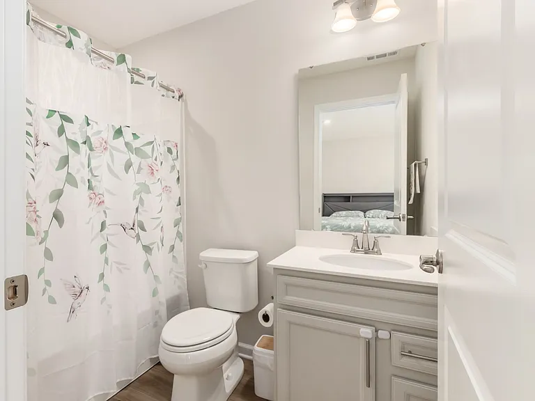 28 Royal Palm Ct #1 — Photo 35