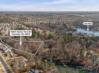 16715 Harbor View Rd, Charlotte, NC 28278
