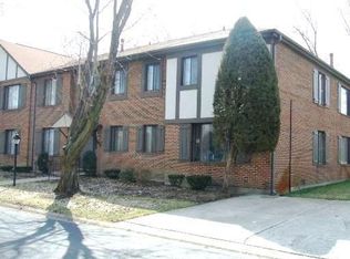 39 Raleigh Ct #27, Palos Heights, IL 60463