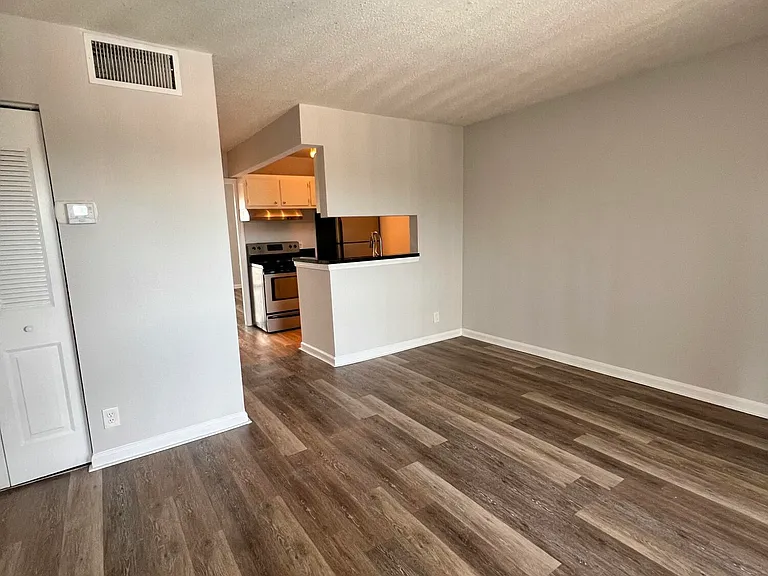 1500 N Congress Ave #A321 — Photo 3