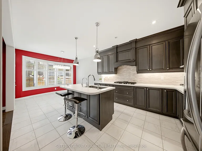 3196 Ernest Appelbe Blvd — Photo 21
