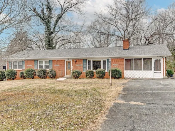 136 Yorkshire Cir, Lynchburg, VA 24502
