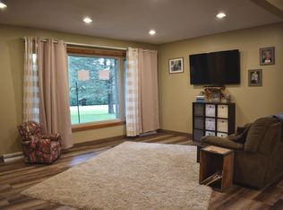 1495 Crestview Ln NE, Owatonna, MN 55060