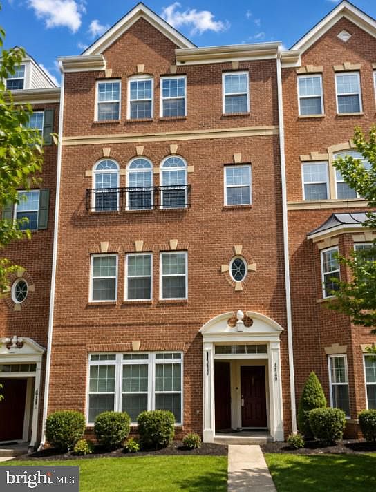 1st image of 15149 Leicestershire St