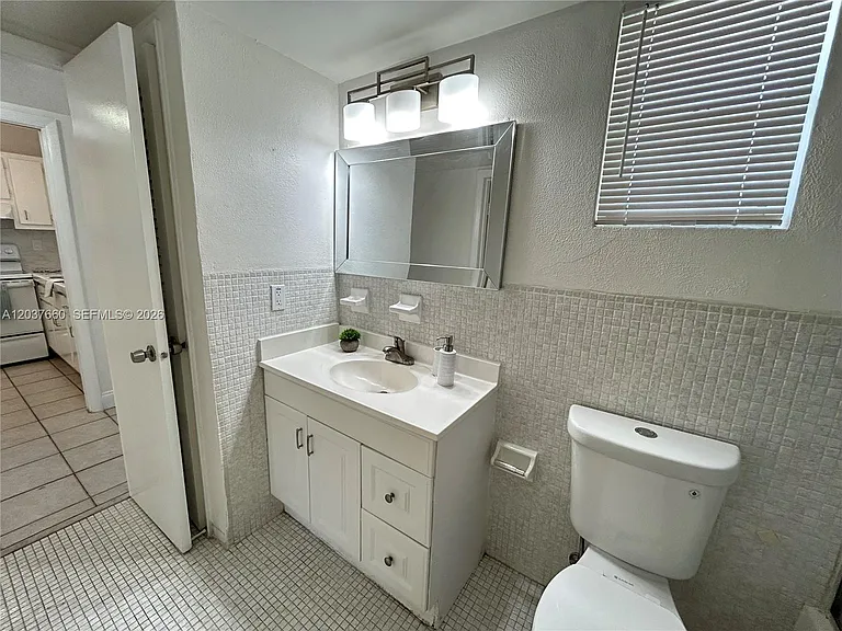 7505 SW 82nd St #320 — Photo 27