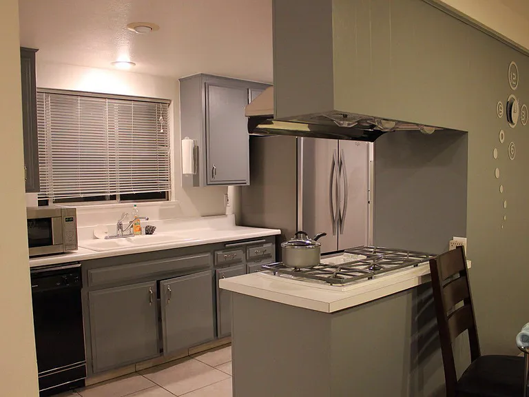 24102 La Rosa Dr — Photo 4
