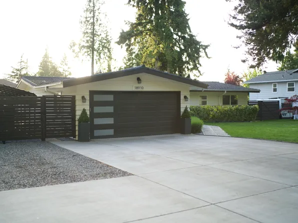 18910 88th Ave W, Edmonds, WA 98026