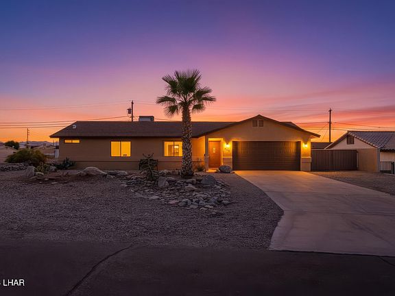 2nd image of 2270 Interlake Dr