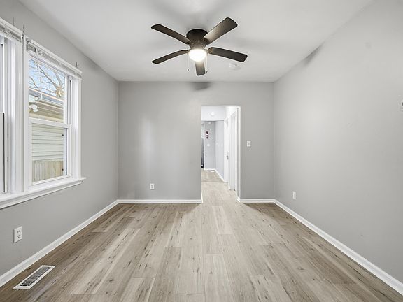 4th image of 243 W 32nd St #1