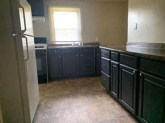 5th image of 1041 N Belleview Pl
