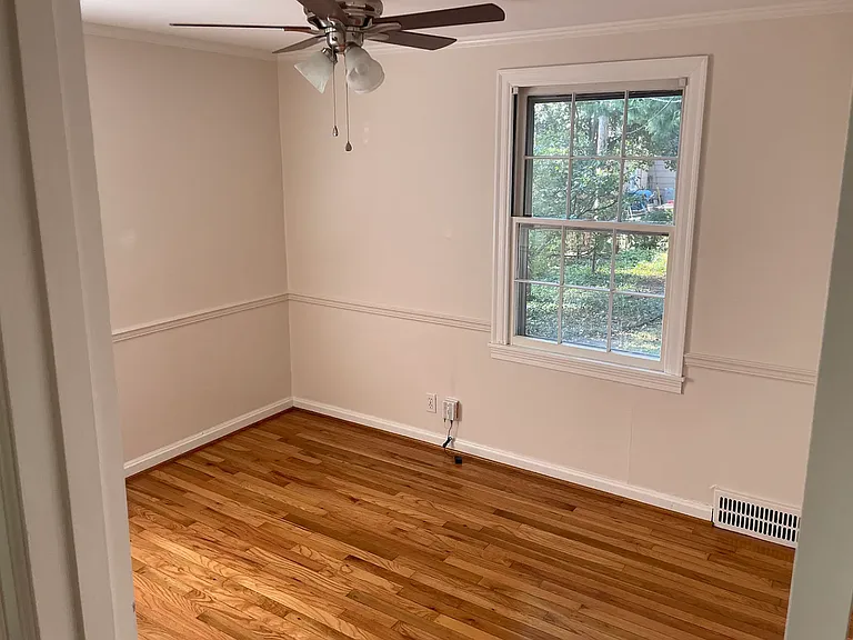 4217A Oxford Rd #A — Photo 5