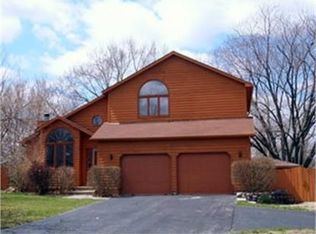 27294 N Mack Dr, Wauconda, IL 60084