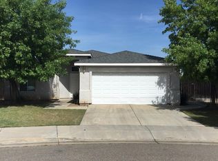 2611 Sierra Madre Ave, Clovis, CA 93611