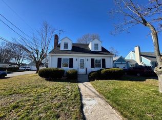 62 York Ave, Pawtucket, RI 02860