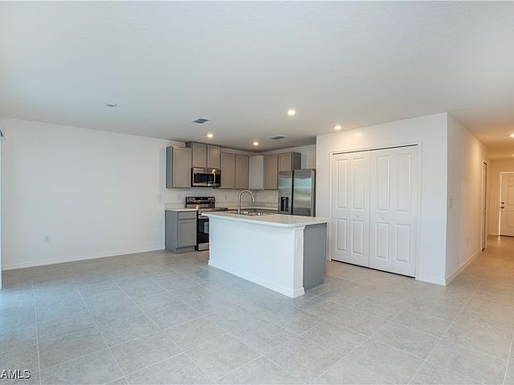 2nd image of 2025 Santa Barbara Blvd N
