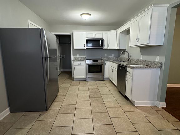 4th image of 4318 Esterbrook Dr