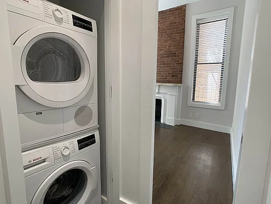 Rented by Tourma Realty LLC | media 27