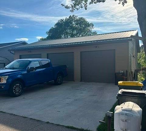 4th image of 517 Bobtown St