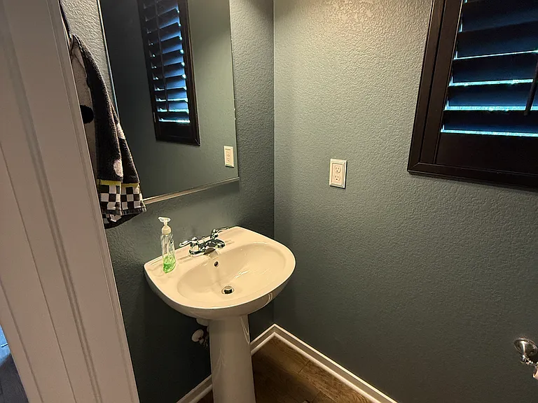 10024 Hough Point — Photo 12