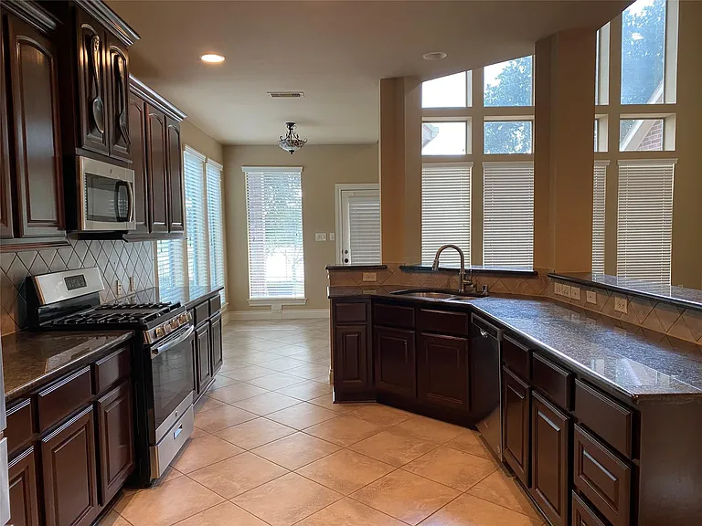 25503 Lockspur Dr — Photo 13