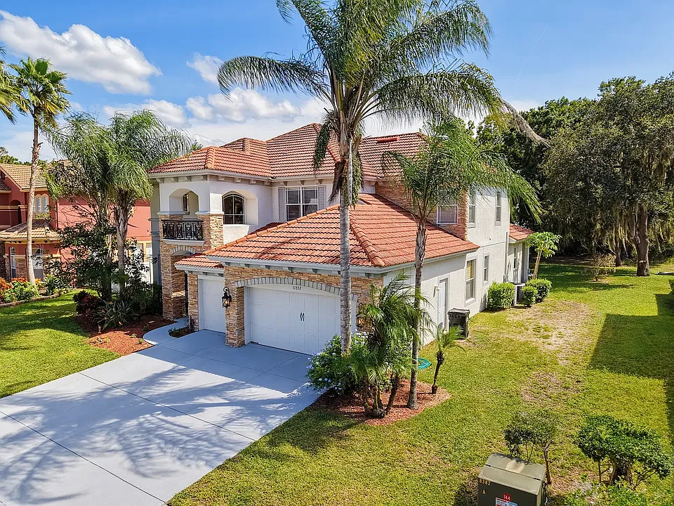 11352 Oyster Bay Cir