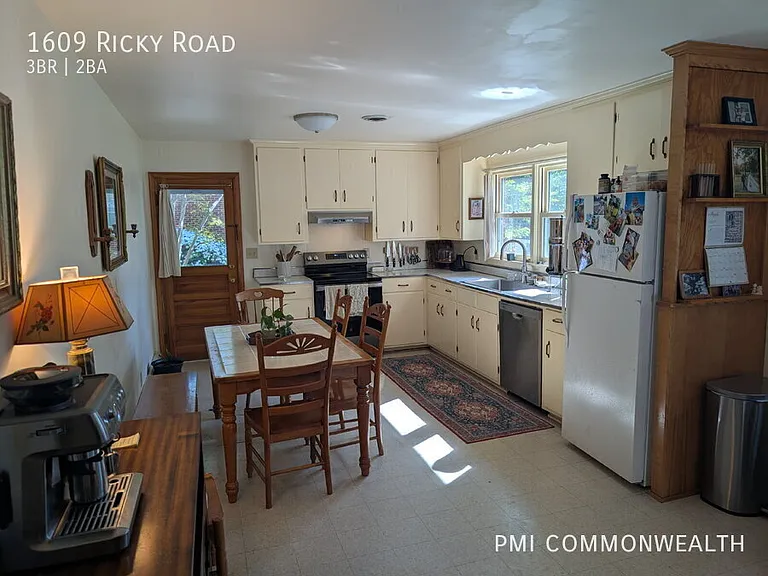 1609 Ricky Rd — Photo 2
