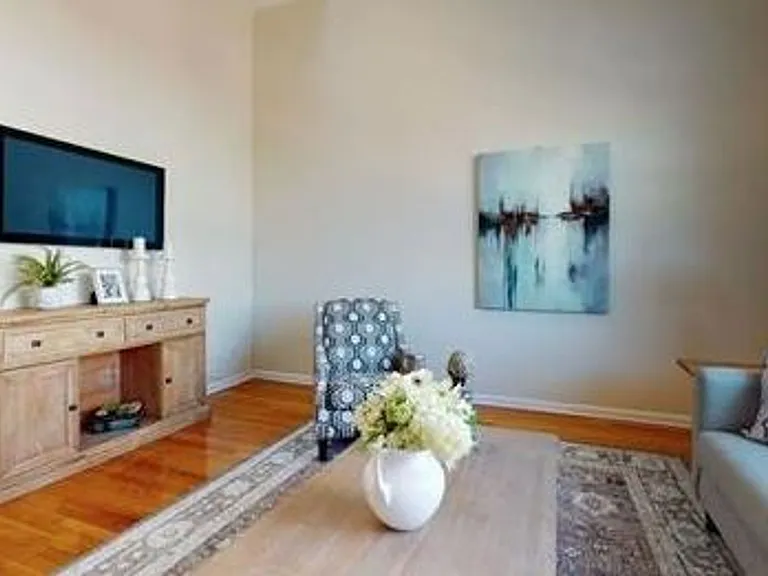 139 Glenville Ave #2 — Photo 5