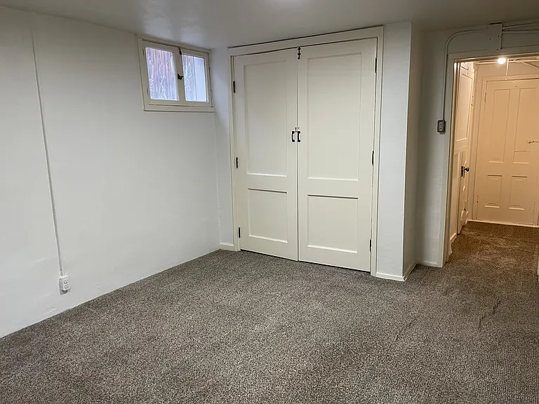 1249 1/2 Clayton St — Photo 3