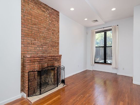 3rd image of 239 W 132nd St #1