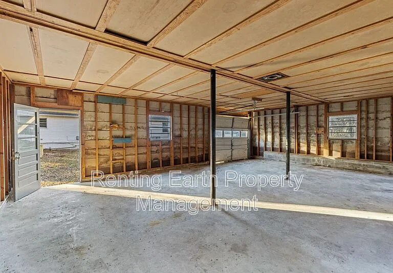 2321 4th St NE — Photo 19