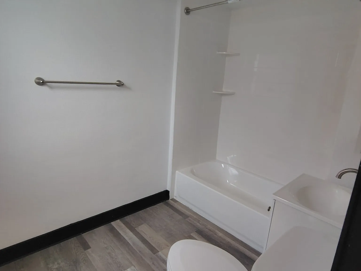 3532 Grove Ave — Photo 3