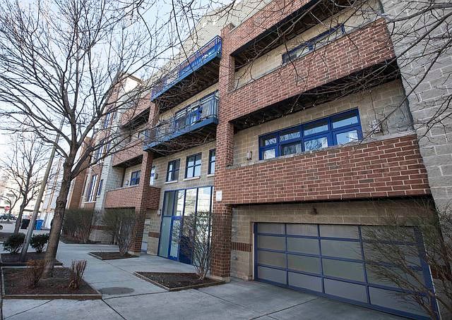 1st image of 2251 W Saint Paul Ave APT 3B