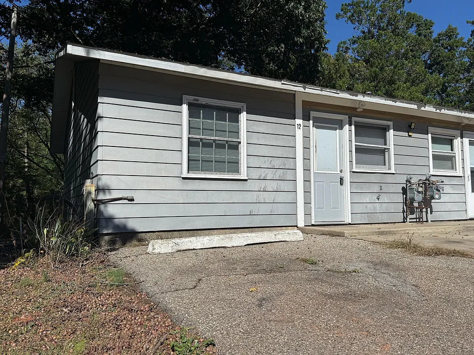 901 Butternut Dr #12
