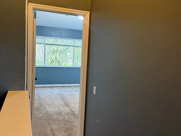 1090 Vineland Pl — Photo 19