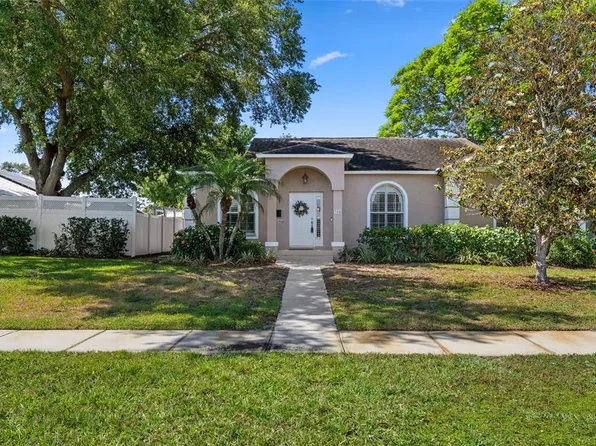 350 47th Ave N, Saint Petersburg, FL 33703