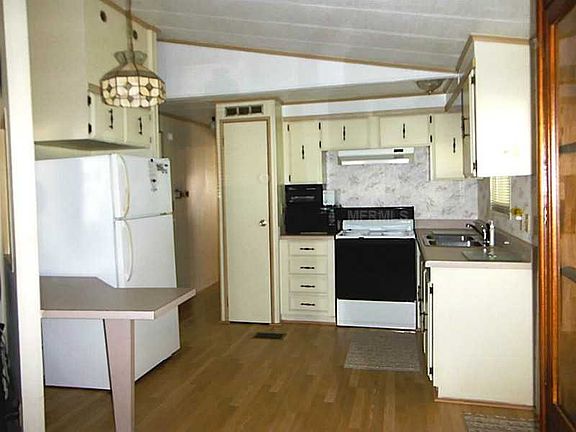 3rd image of 81 Jacaranda Dr #2