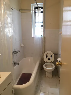 Rented by Lang Realty LLC | media 4